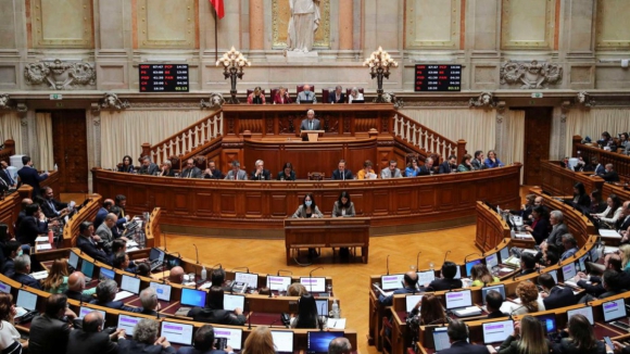 Assembleia da República debate apreciações parlamentares sobre novo estatuto do SNS