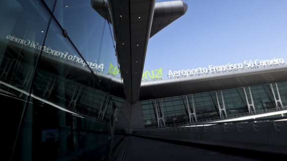 Ryanair abre 11 novas rotas no Porto este verão 