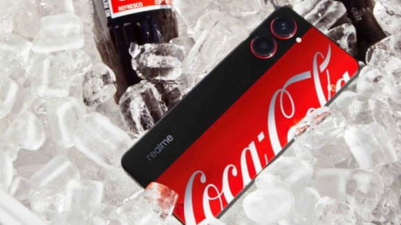 Reveladas imagens do telemóvel da Coca-Cola em parceria com a Realme