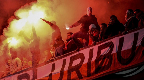 ‘Casuals’ do Benfica. 13 adeptos detidos conhecem medidas de coação no sábado