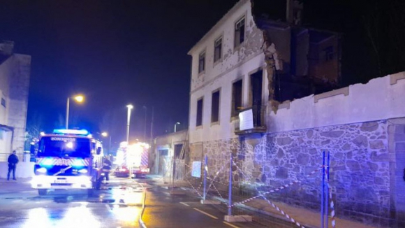 Casas devolutas ardem em Braga