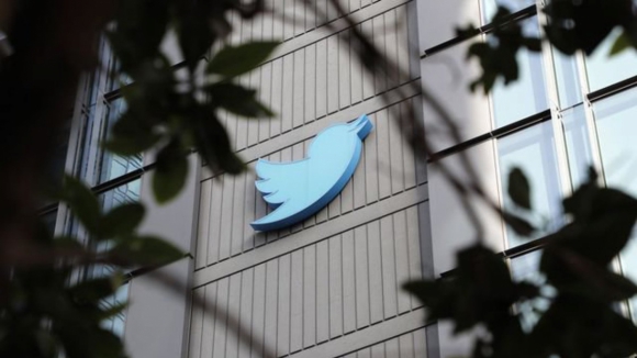 Twitter avança com nova ronda de demissões