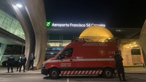 Mulher morre após queda de 15 metros no Aeroporto do Porto