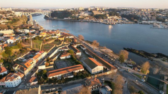 Afetação de ex-quartel no Porto concluída até final da próxima semana