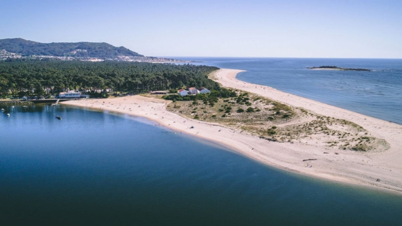 Município de Caminha convida a população a limpar a praia da Foz do Minho
