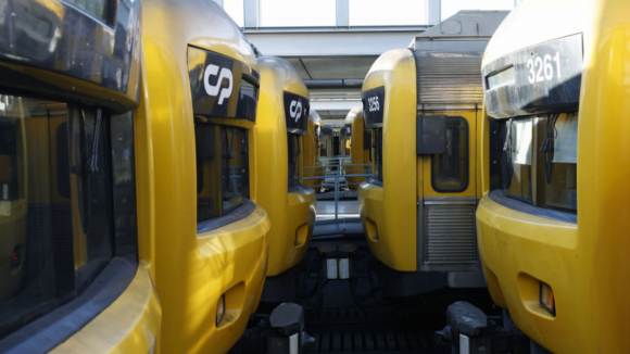 Greve na CP suprimiu 57 comboios de 253 comboios programados