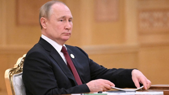 Tribunal Penal Internacional emite mandato de captura contra Vladimir Putin