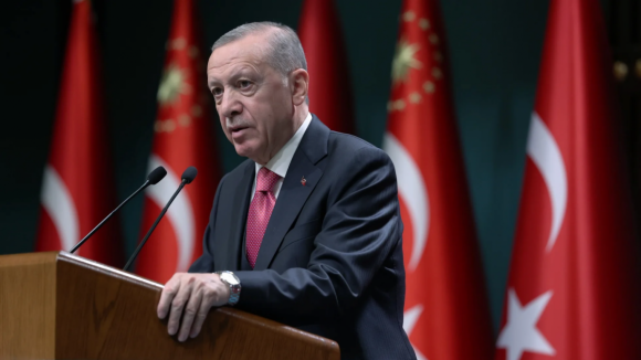 Turquia vai ratificar adesão da Finlândia à NATO, anuncia presidente