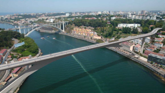 Nova ponte do Metro do Porto sobre o rio Douro tem seis nomes propostos