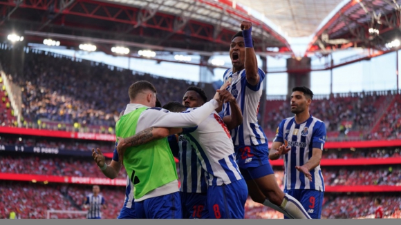 Apito final na Luz. FC Porto mantém tradição e vence Benfica em Lisboa por 1-2