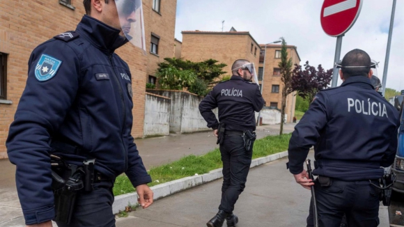 Tráfico de droga. PSP faz mais de 50 buscas em operação policial no Porto