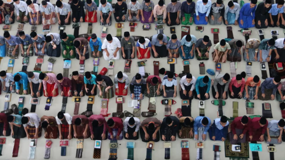 Estudantes mu&ccedil;ulmanos do Porto celebraram o fim do Ramad&atilde;o