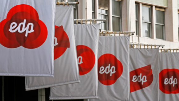 EDP passa de prejuízos a lucros de 306 milhões de euros no primeiro trimestre deste ano