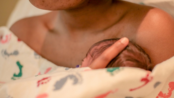 Recém-nascidos conseguem ir para casa 24 horas após parto no Hospital de S. João