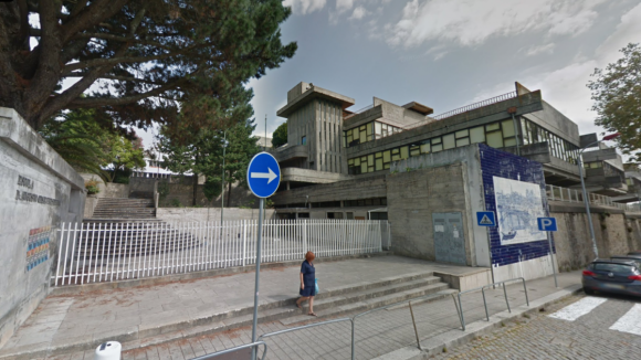 Escola Pires de Lima no Porto fecha ao fim de 50 anos