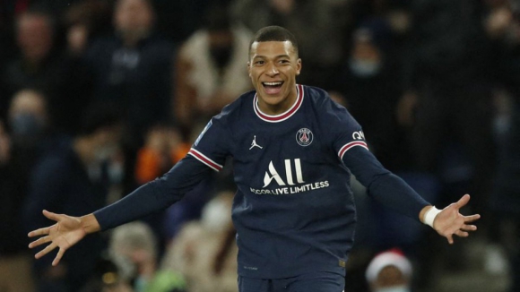 Mbapp&eacute; de sa&iacute;da do PSG. Jogador informou que n&atilde;o quer renovar