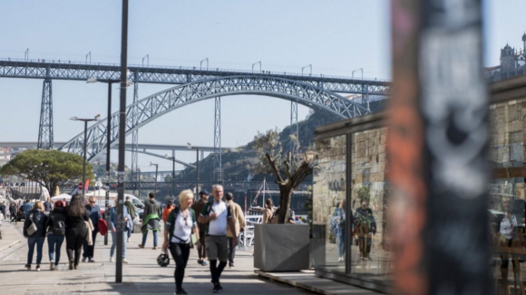 Porto é a melhor cidade para se trabalhar remotamente, conclui estudo britânico