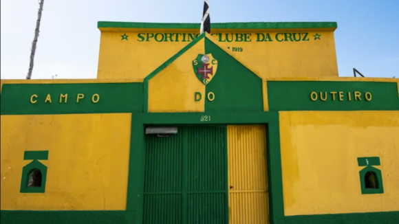 Obra do novo complexo desportivo do Campo Municipal do Outeiro est&aacute; conclu&iacute;da