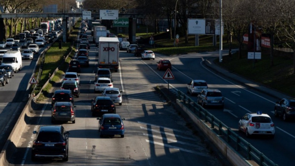 Estado arrecada perto de dois mil milhões em impostos no setor automóvel em 2022