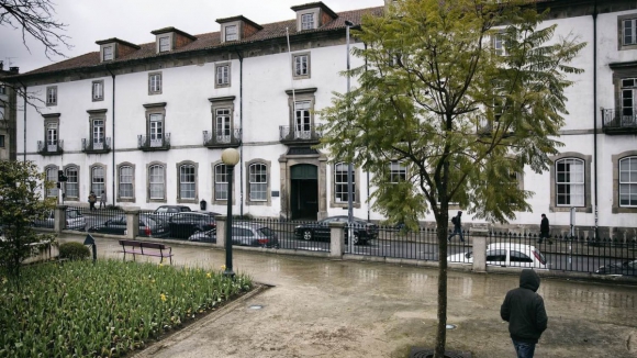 Arquitetos belgas instam Câmara do Porto a ouvir cidade sobre ampliação da biblioteca
