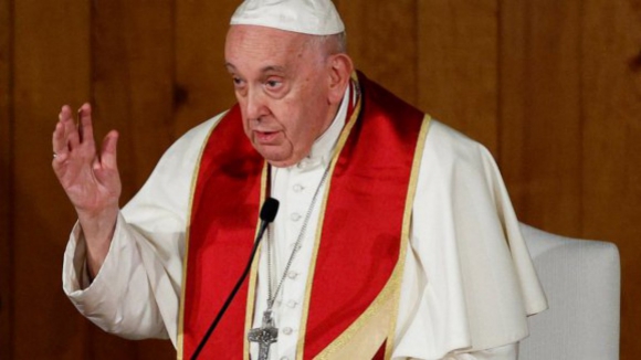 JMJ. Papa confessa que é “experiência dolorosa” falar com vítimas de abusos