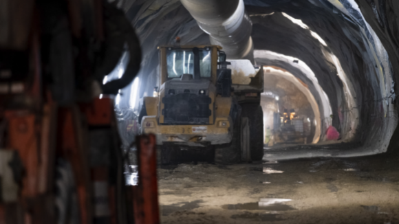 Metro do Porto constrói túnel para estacionar veículos da futura Linha Rosa 