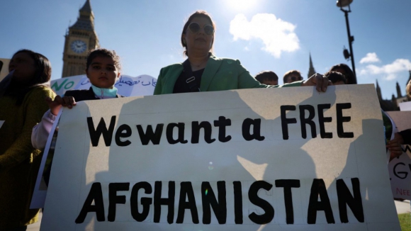 Guterres pede à comunidade internacional que não esqueça os afegãos