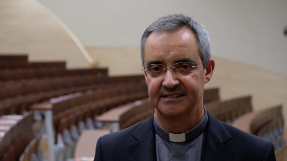 Padre português é o novo diretor de revista internacional dos jesuítas