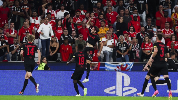 Pesadelo na Luz. Benfica entra a perder na Liga dos Campeões após derrota com o Salzburgo