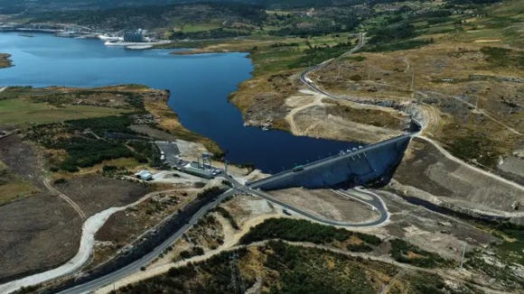 Câmaras dão luz verde à reposição da ponte pedonal no Tâmega