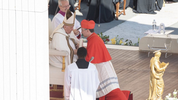 Papa diz a Américo Aguiar para ter Setúbal no coração
