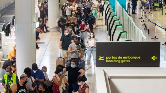 Comissão Técnica defende menos voos no aeroporto de Lisboa