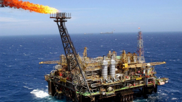 Conflito entre Israel e o Hamas já levou à subida dos preços do petróleo