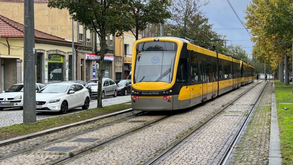 Circulação do Metro do Porto já foi retomada. Linha azul mantém-se condicionada