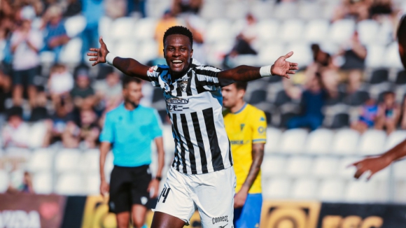 Portimonense regressa aos triunfos e aumenta série negativa do Estoril Praia