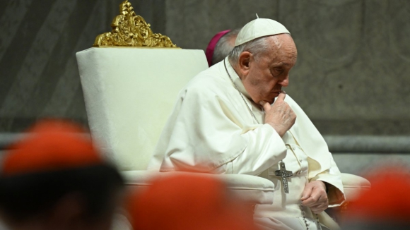 Papa Francisco faz apelo veemente ao cessar-fogo no Médio Oriente