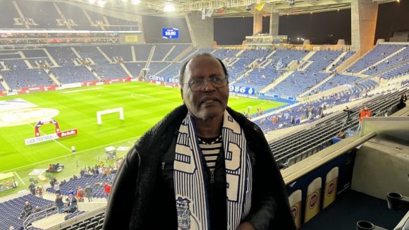 "Até chorei". Fernando Freitas, o eterno ‘115’, visitou Estádio do Dragão e lembrou conquistas ao serviço do FC Porto