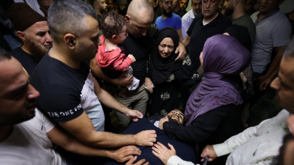 Portugal vai tentar resgatar 64 palestinianos de Gaza