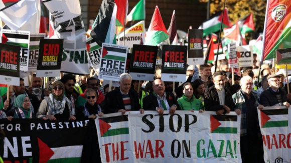 Tensão e distúrbios marcam manifestação pró-palestiniana em Londres 