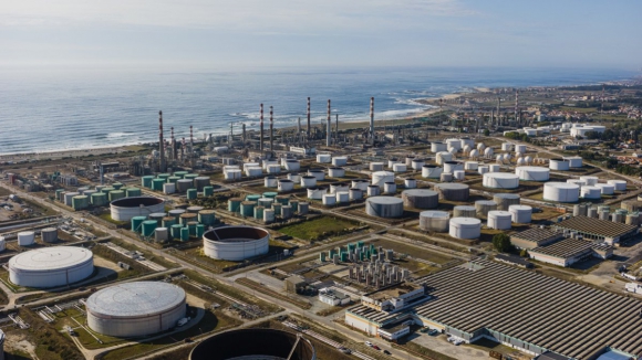 Terrenos da Galp em Matosinhos foram pensados para refinaria de lítio por Matos Fernandes e Galamba