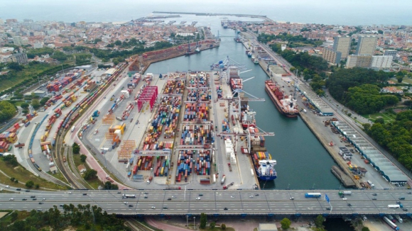 Cidadãos de Leça da Palmeira preocupados com novo terminal do porto de Leixões