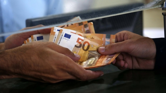 Oficial. Salário mínimo em Portugal sobe para 820€ já a partir de janeiro