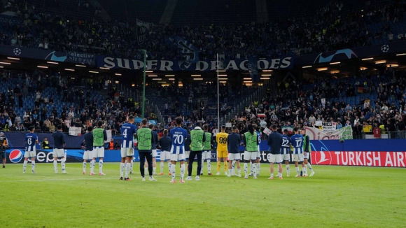 FC Porto: Bilhetes para Barcelona esgotados 