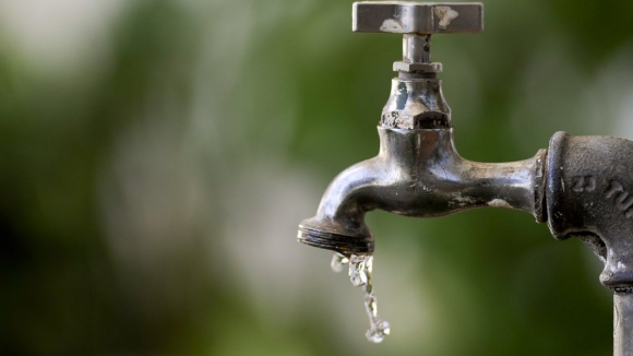 Câmara de Gaia aprova aumento do tarifário da água e saneamento para 2024