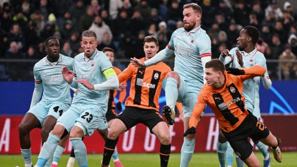 Shakhtar Donetsk vence Antuérpia e 'cola-se' a FC Porto e Barcelona no topo do grupo da 'Champions'