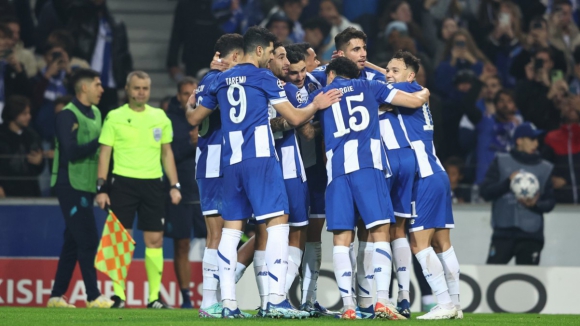 O FC Porto venceu o Shakhtar e garantiu a passagem aos oitavos de