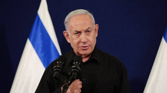 Discurso de Netanyahu incomodado com insultos pelas famílias dos reféns