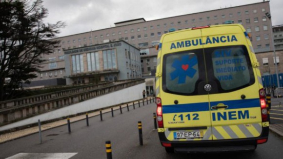 Espera de doentes urgentes entre duas a oito horas nos hospitais do Porto e Gaia