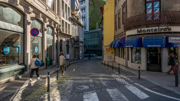 Obras na Rua do Bonjardim no Porto vão demorar seis meses