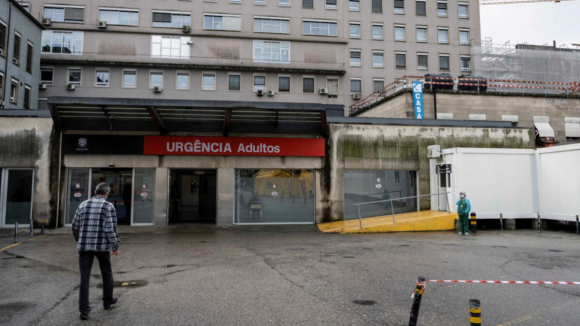 Hospital São João com tempo médio de espera de quase três horas para doentes urgentes